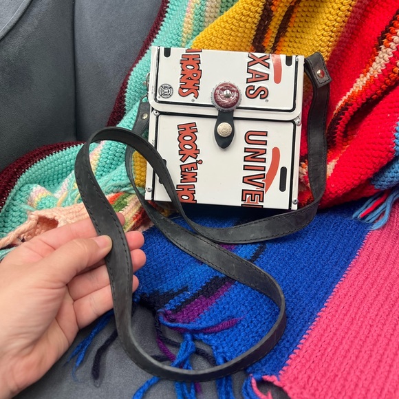 Vintage License Plate Purse | TEXAS LONGHORNS | UT FOOTBALL - Picture 2 of 6